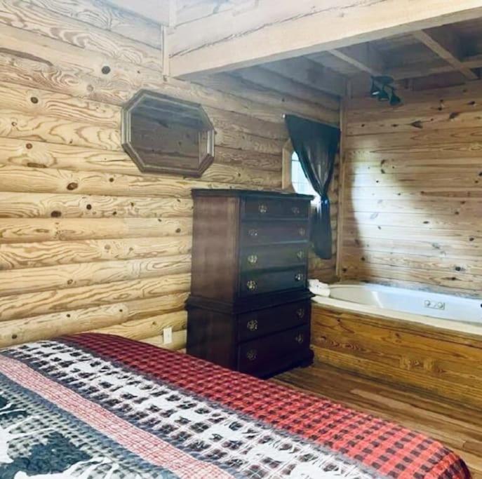 Rustic Black Bear Cabin Pigeon Forge Εξωτερικό φωτογραφία