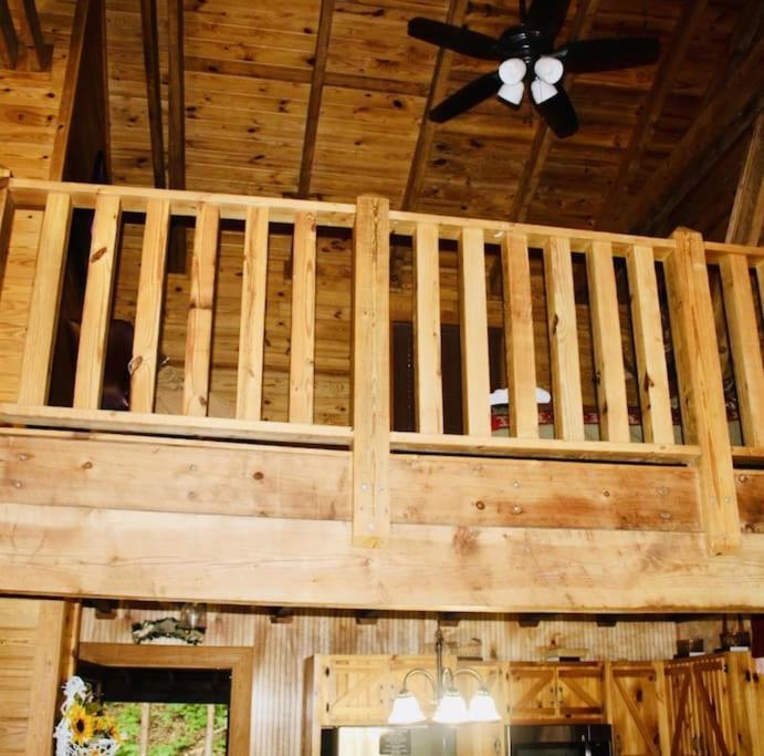 Rustic Black Bear Cabin Pigeon Forge Εξωτερικό φωτογραφία