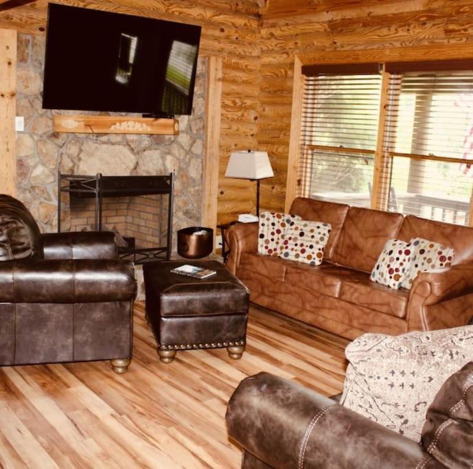 Rustic Black Bear Cabin Pigeon Forge Εξωτερικό φωτογραφία